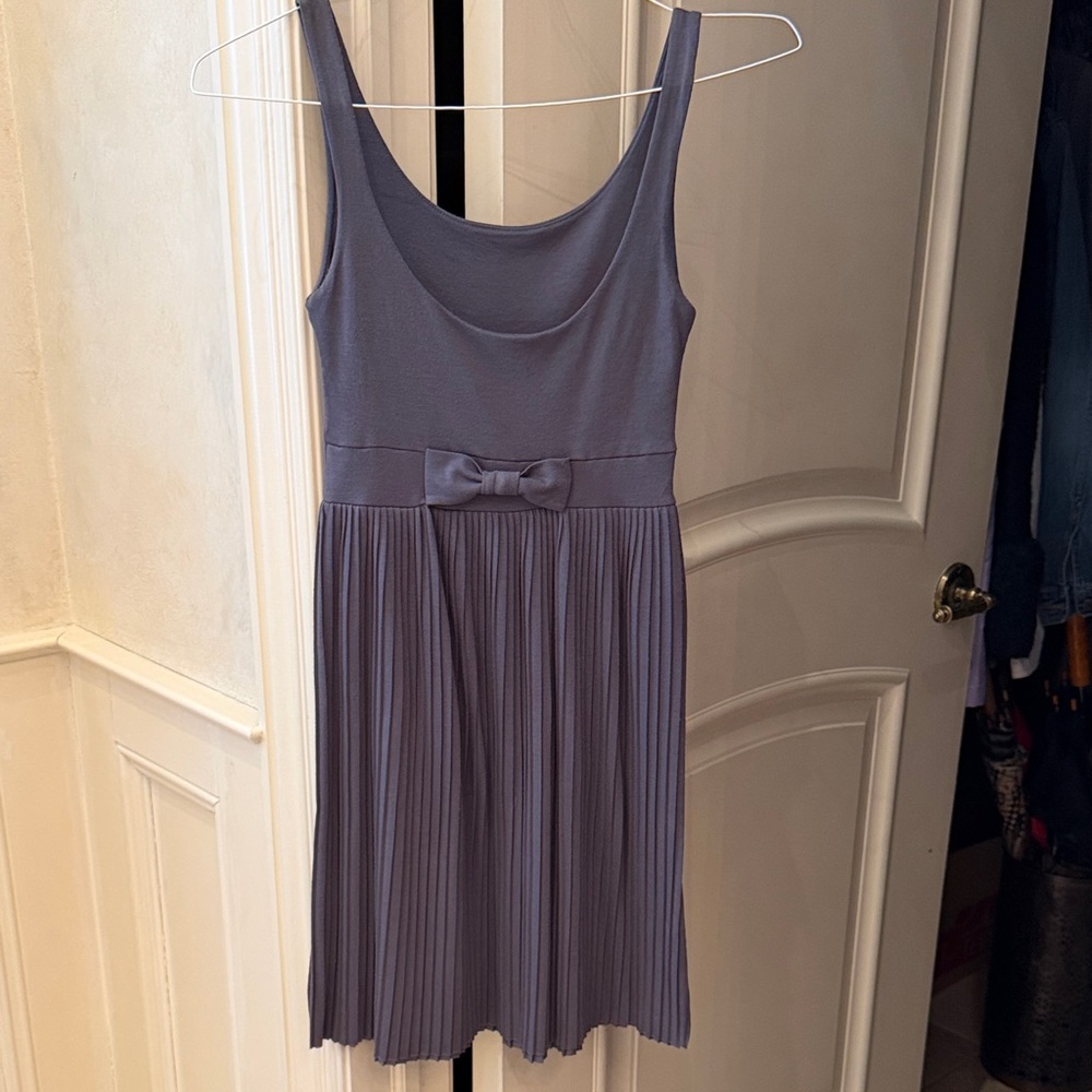Elegant Sleeveless Dress
